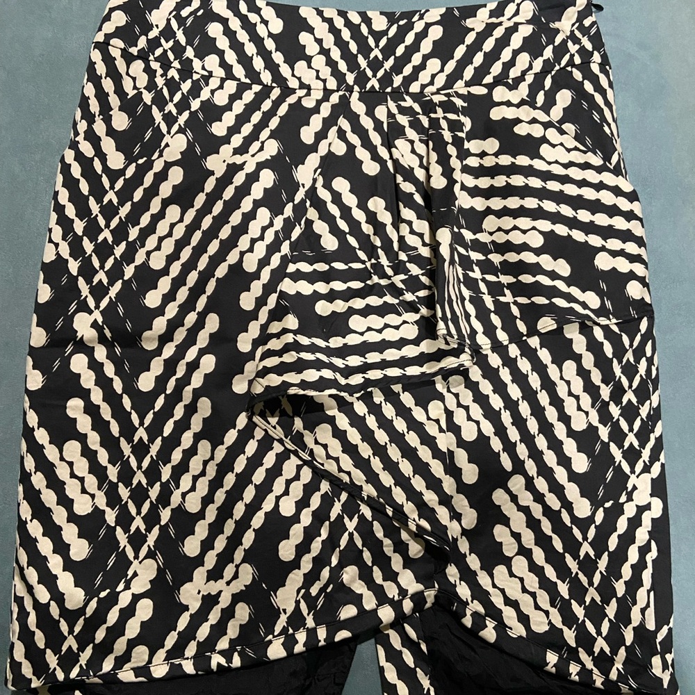 The limited skirt, 2 HAS POCKETS!!